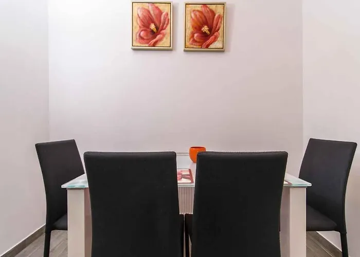 Beachfront In 54815 * Trogir